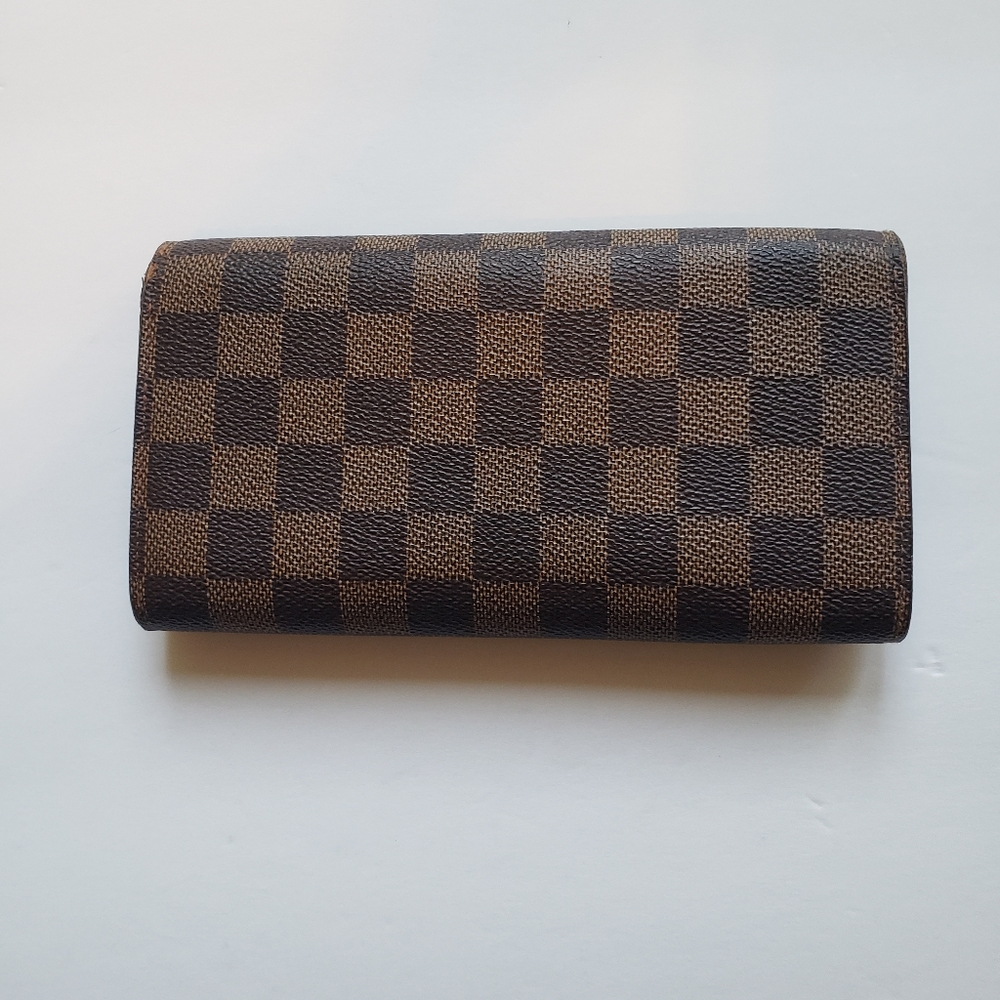 Luis Vuitton Bifold Damier Ebene Wallet Authentic - Picture 2 of 9